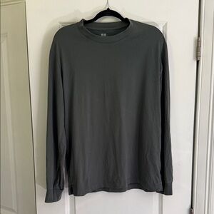 Uniqlo Men's Dark Gray Long Sleeve Shirt